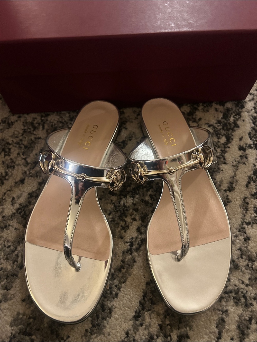 GUCCI LDAY Horsebit Leather Upper Glow Light Special Quiet Flip Flops Silver